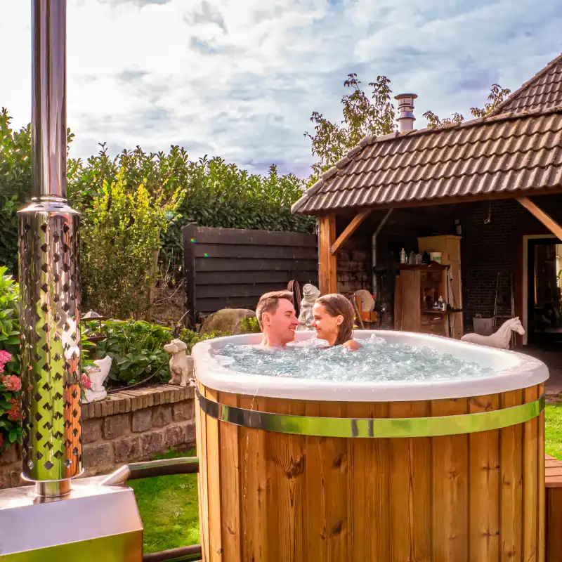 Hottub ofuro Q-tub-mini twee personen extern kachel