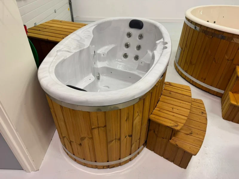 Kleiner Whirlpool für 2 Personen Kleine-Jacuzzi-2-persoons