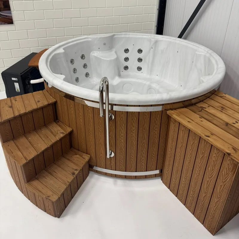 Grote Elektrische Hottub met Warmtepomp, Q-tub Acryl XXL | Grote Elektrische hottub met warmtepomp Grote Elektrische hottub met warmtepomp