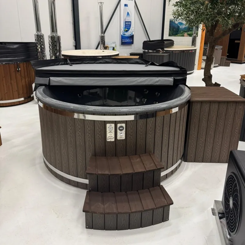 Houtgestookte Hottub, Q-tub XL Extern W-2 + T-2