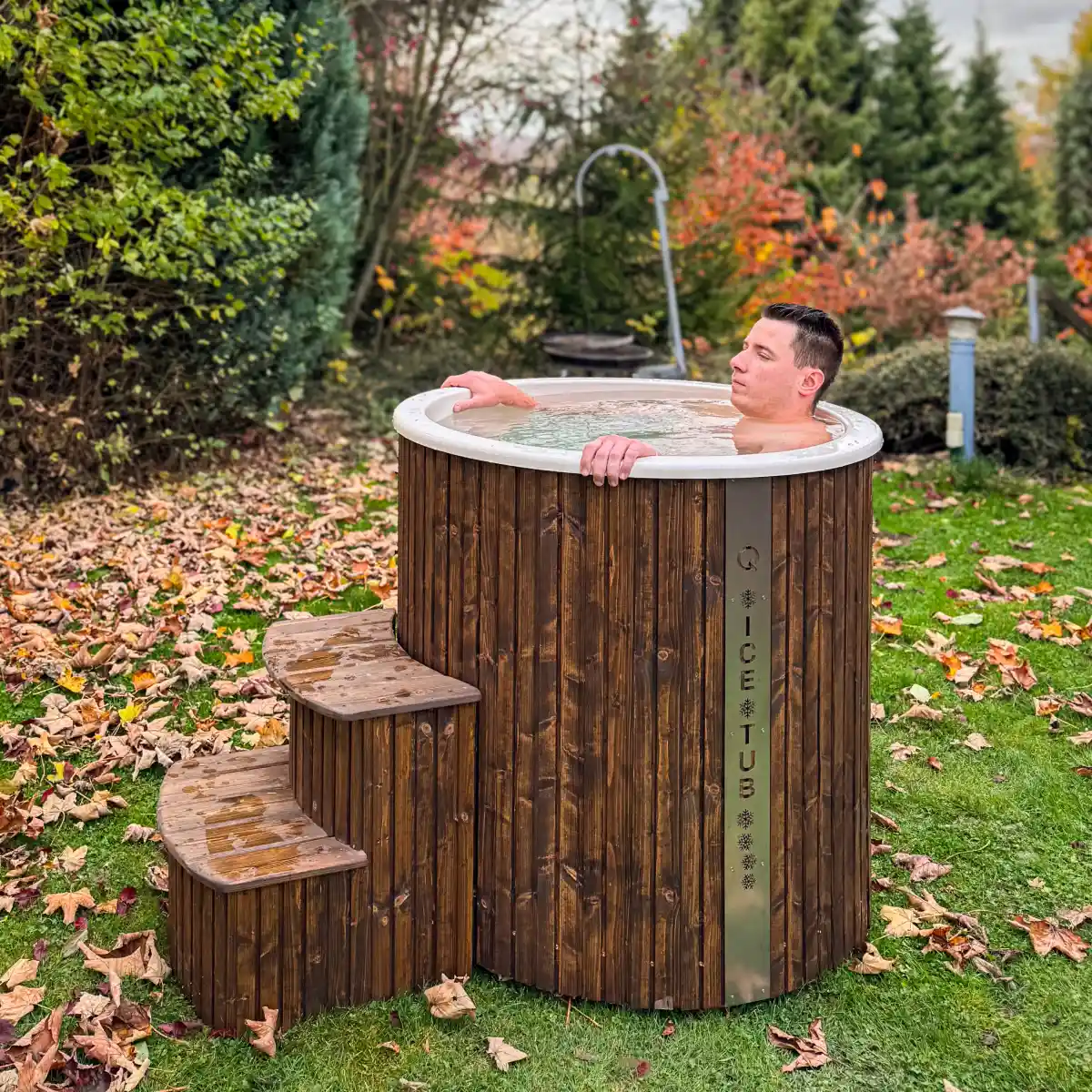 Dompelbad Ice Tub Mini | Dompelbad Ice Tub Mini qrest 1 IJskoud dompelbad Ice Tube van Qrest, gemaakt van hoogwaardig hout met thermische isolatie