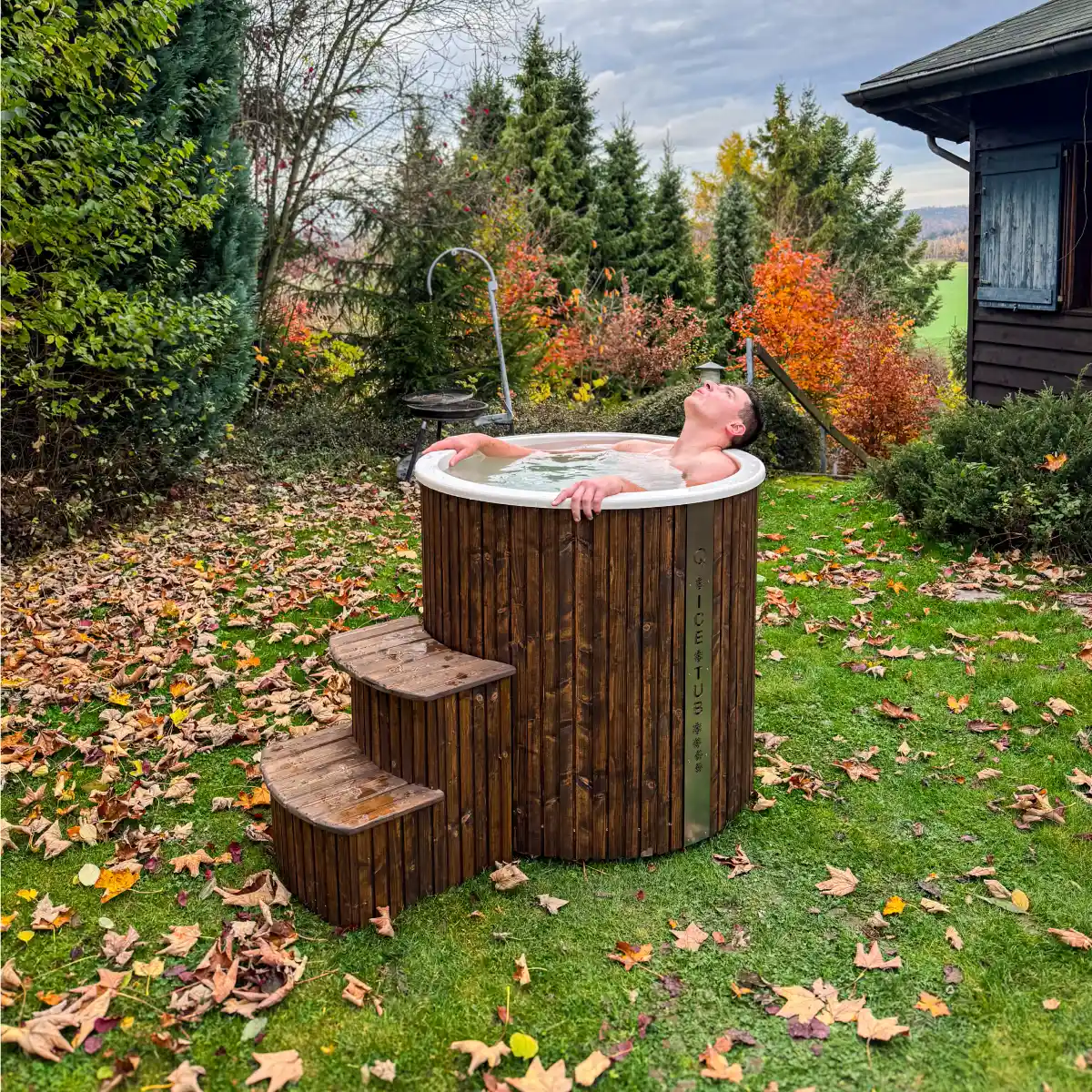 Dompelbad Ice Tub Mini | Dompelbad Ice Tub Mini qrest 2 IJskoud dompelbad Ice Tube van Qrest, gemaakt van hoogwaardig hout met thermische isolatie
