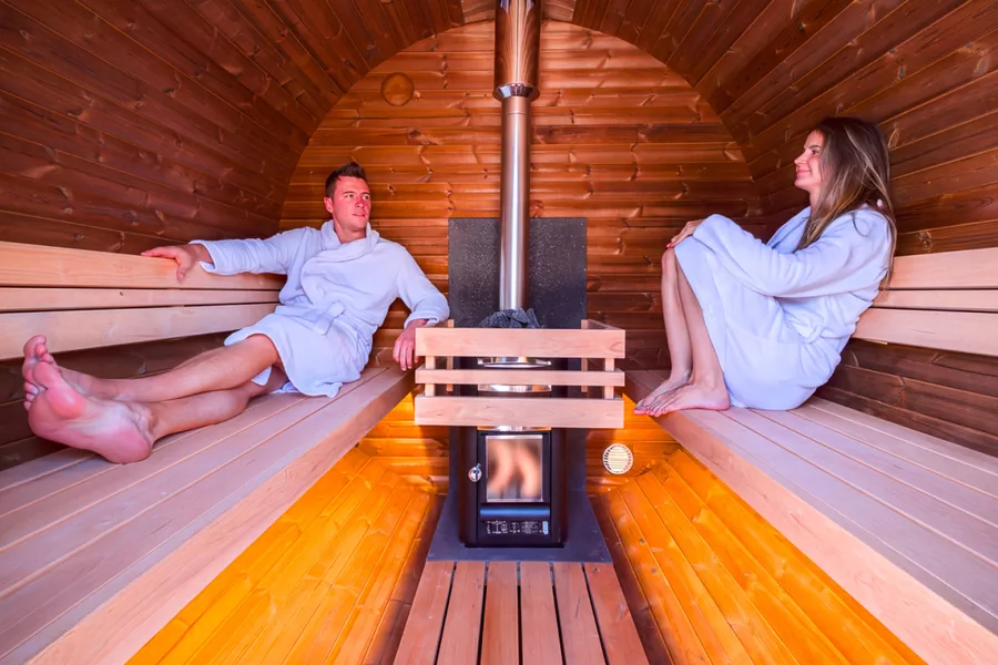 Barrelsauna voor 6 personen met houtgestookte kachel